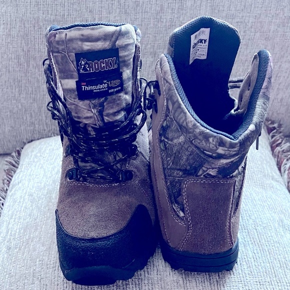 Rocky Kids' Outdoor Boots in Brown and Black - Picture 5 of 13